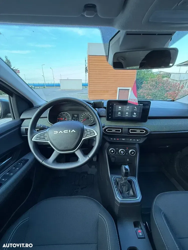 Dacia Logan III TCe 90 CVT Journey — imagine 5