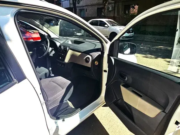 Dacia Lodgy 1.5 dCi 90 CP Ambiance