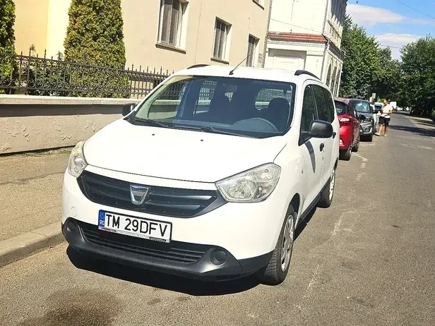 Dacia Lodgy 1.5 dCi 90 CP Ambiance