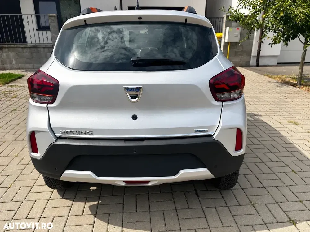Dacia Spring Expression — imagine 3