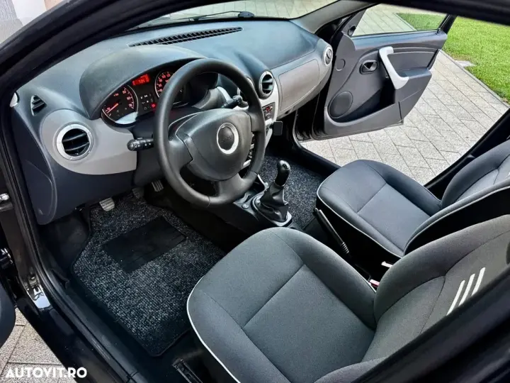 Dacia Logan MCV 1.6 MPI Laureate
