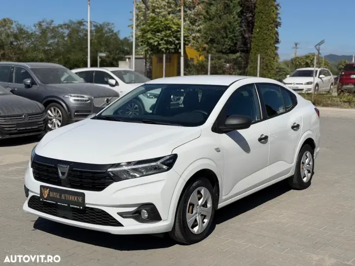 Dacia Logan III TCe 90 MT5 Essential