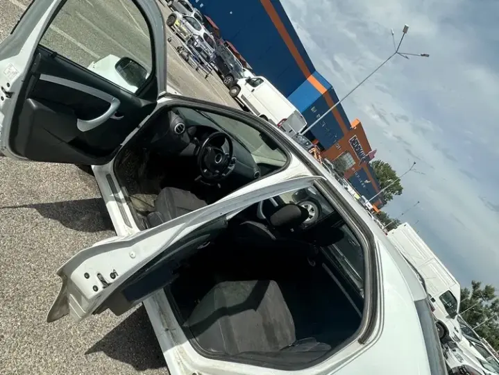 Dacia Logan I 1.5 75CP Laureate