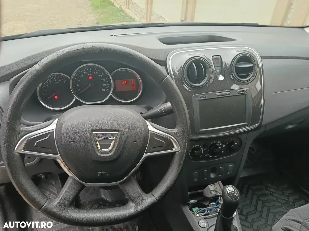 Dacia Logan II TCe 90 Essential — imagine 4