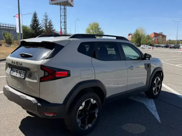 Dacia Duster III HEV 140 Extreme