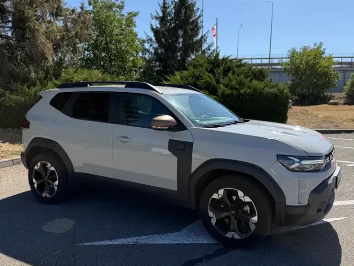 Dacia Duster III HEV 140 Extreme