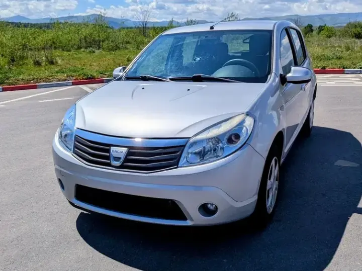 Dacia Sandero I 1.4 MPI Laureate