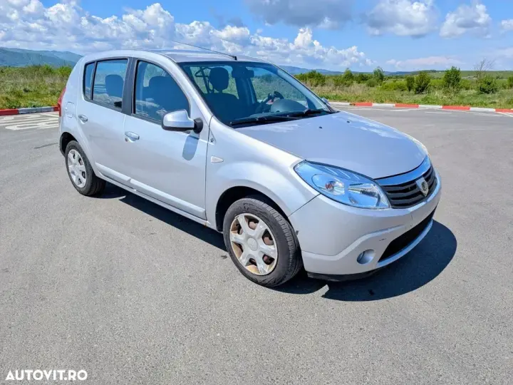 Dacia Sandero I 1.4 MPI Laureate