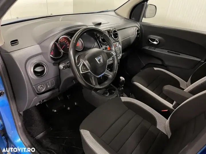 Dacia Lodgy 1.5 Blue dCi Stepway