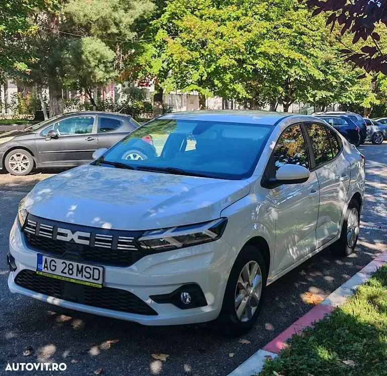 Dacia Logan III TCe 90 MT6 Expression — imagine 2