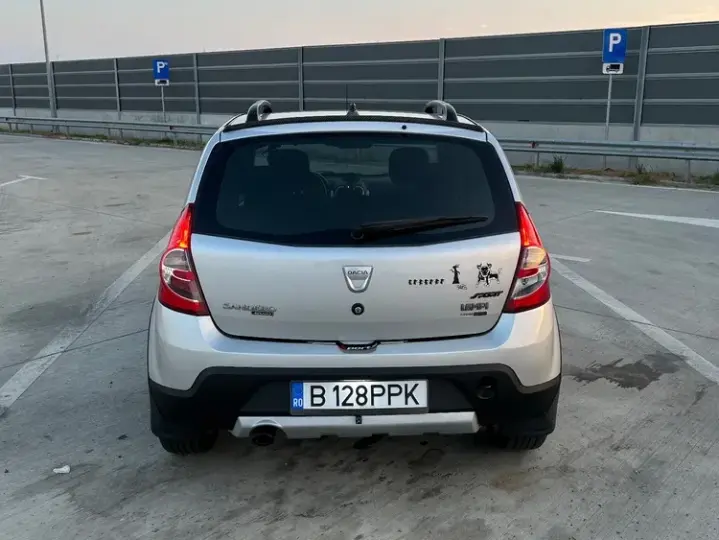 Dacia Sandero I 1.6 MPI Laureate