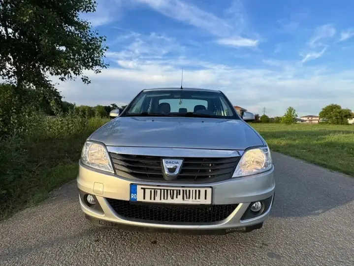 Dacia Logan I 1.6 16V Laureate