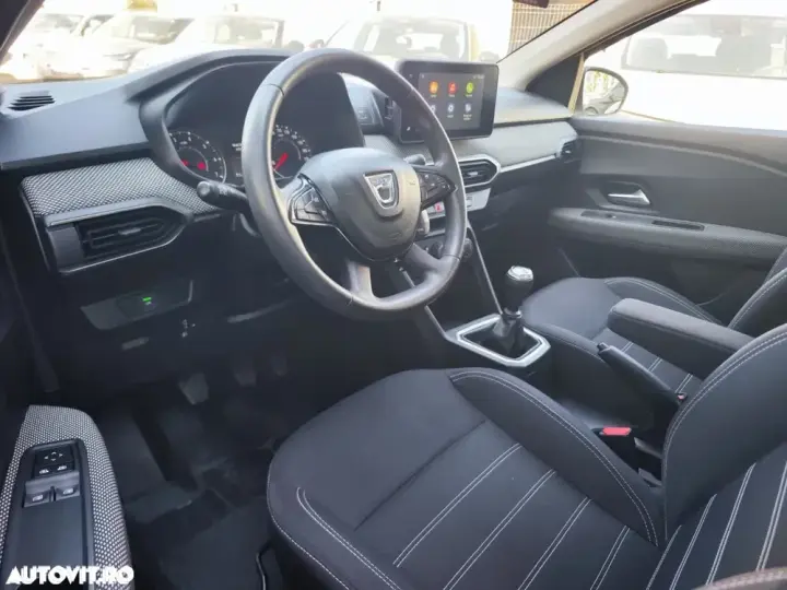 Dacia Logan TCe 90 MT6 Prestige