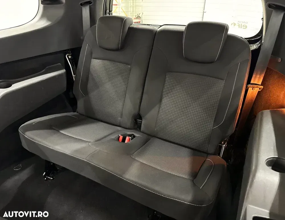 Dacia Lodgy dCi 90 Essential — imagine 6