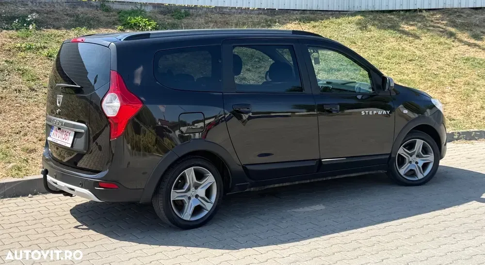 Dacia Lodgy 1.5 Blue dCi Stepway — imagine 3