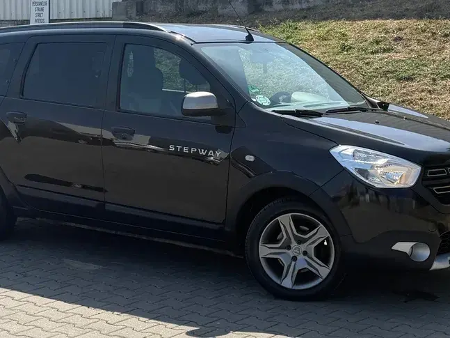 Dacia Lodgy 1.5 Blue dCi Stepway
