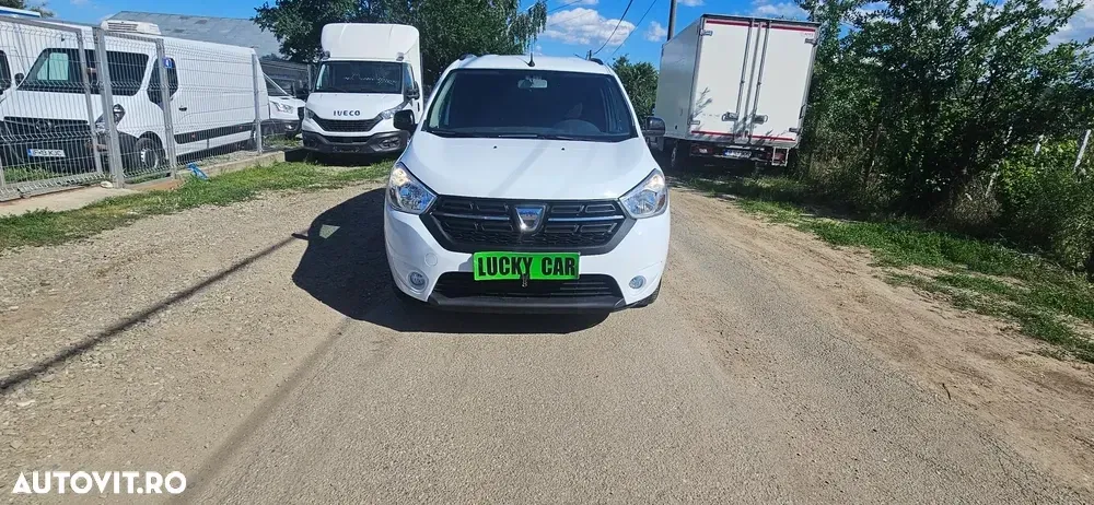 Dacia Lodgy 1.5 Blue dCi Laureate — imagine 2