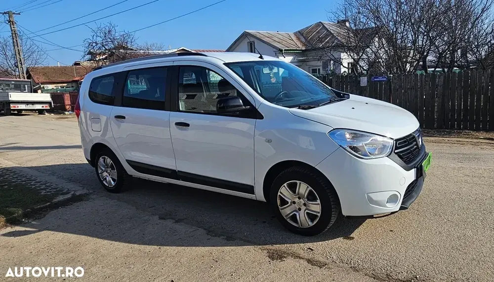 Dacia Lodgy 1.5 Blue dCi Laureate — imagine 4