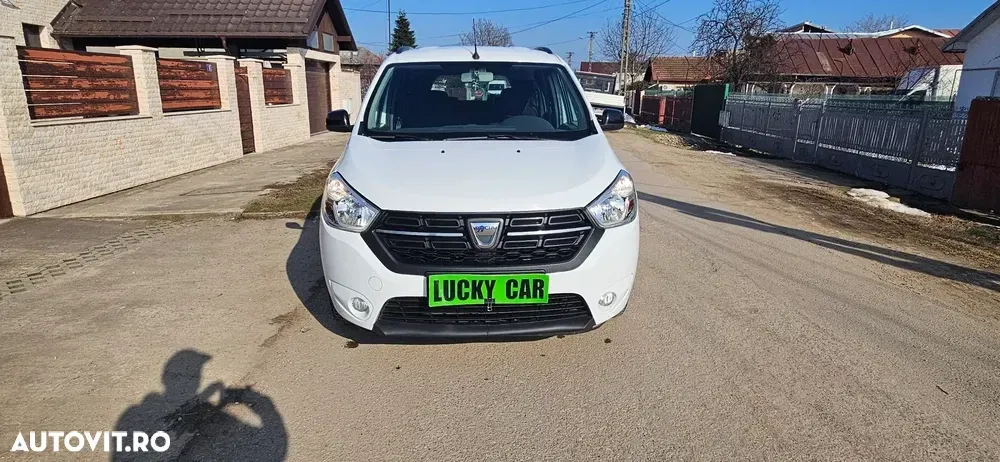 Dacia Lodgy 1.5 Blue dCi Laureate — imagine 2