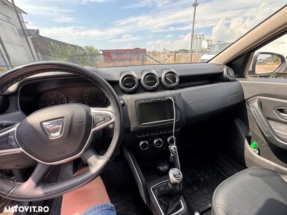 Dacia Duster 1.5 Blue dCi 4WD Prestige jante 17" — imagine 4