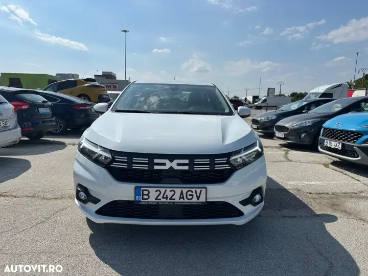 Dacia Logan III TCe 90 MT6 Expression