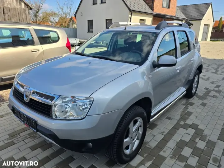 Dacia Duster I 1.6 16V 4x2 Essentiel
