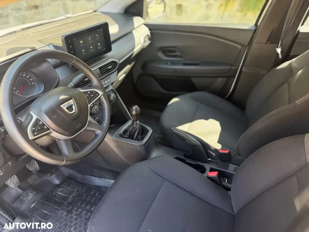 Dacia Logan III TCe 90 MT6 Prestige — imagine 2