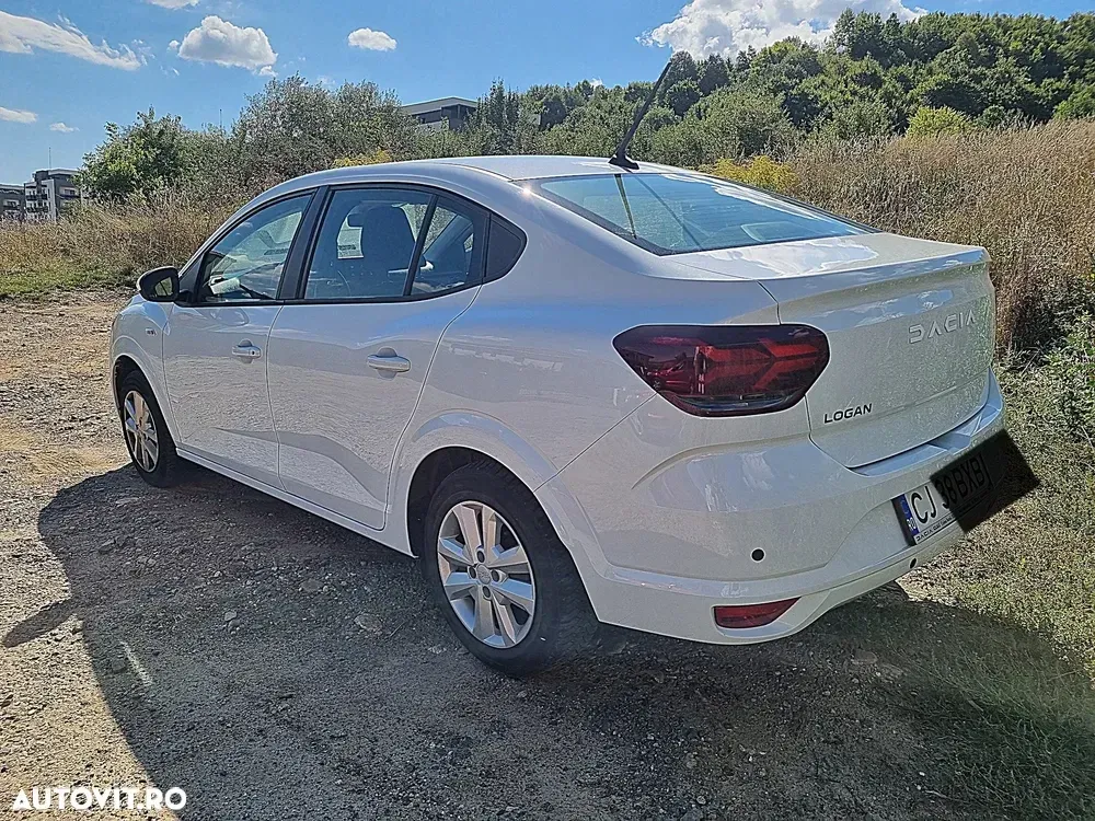 Dacia Logan III TCe 90 CVT Expression — imagine 2