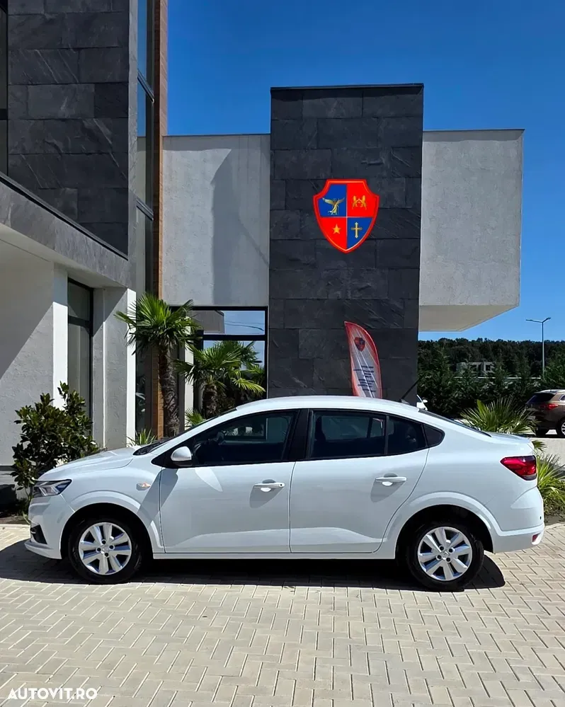 Dacia Logan III TCe 90 MT5 Essential — imagine 2