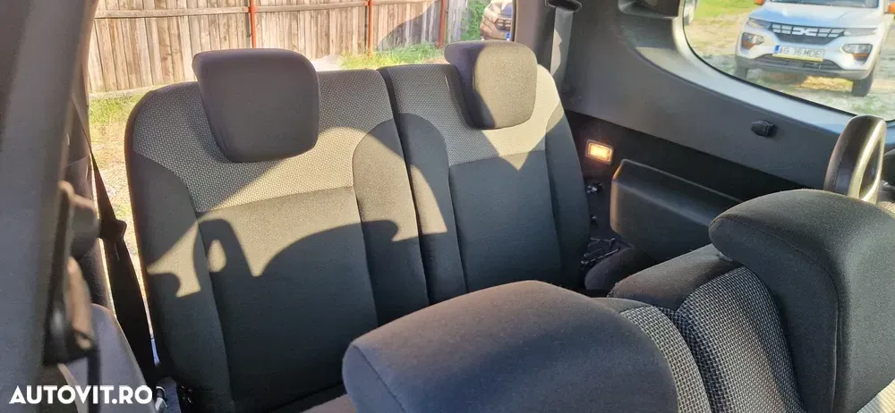 Dacia Lodgy 1.6 102 CP Laureate — imagine 6