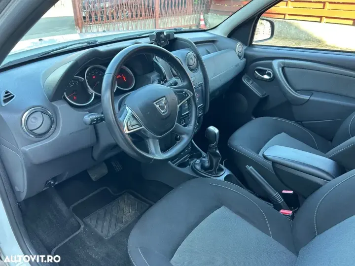 Dacia Duster I