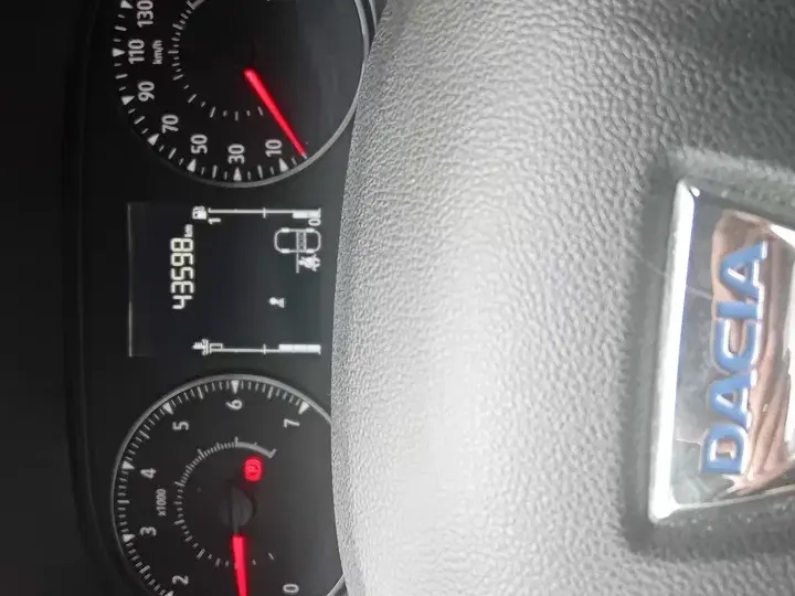 Dacia Logan III TCe 90 MT5 Essential