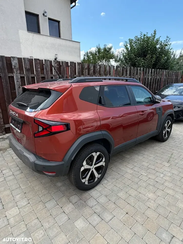Dacia Duster III TCe 130 4X2 MHEV Journey — imagine 4