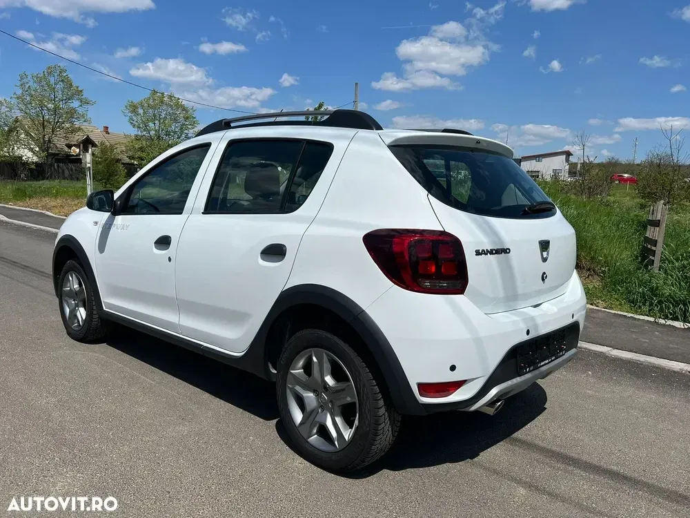 Dacia Sandero Stepway TCe 100 Prestige — imagine 3