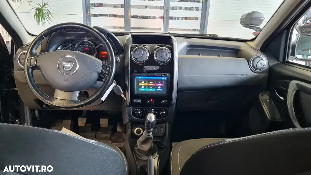 Dacia Duster dCi 110 FAP 4x4 Blackshadow — imagine 6