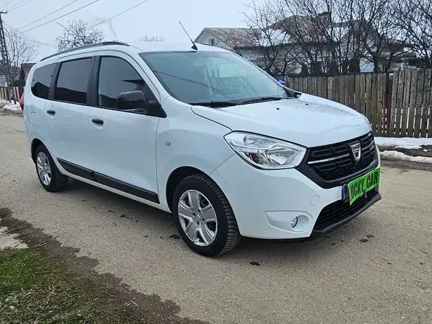 Dacia Lodgy 1.5 Blue dCi SL Techroad