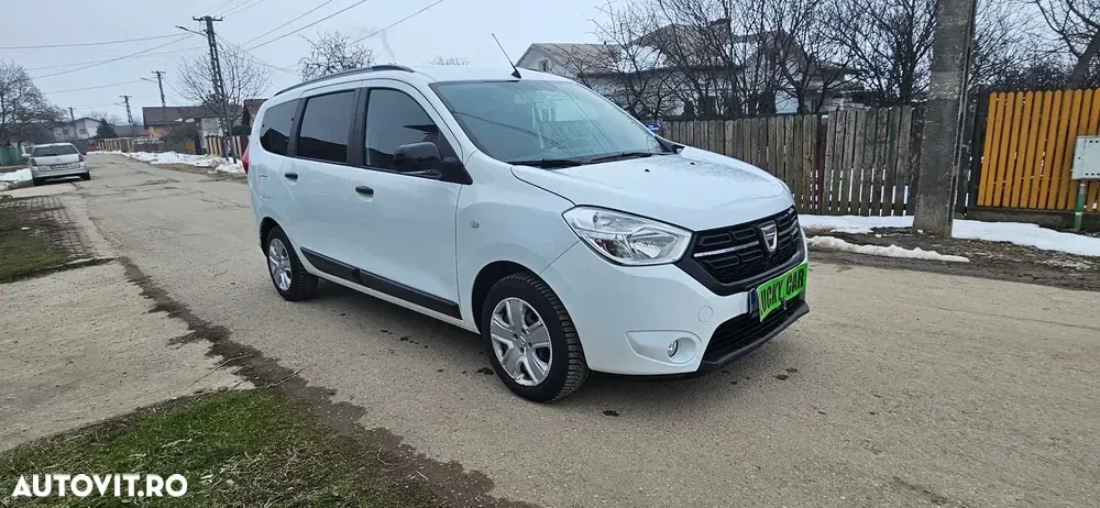 Dacia Lodgy 1.5 Blue dCi SL Techroad — imagine 3