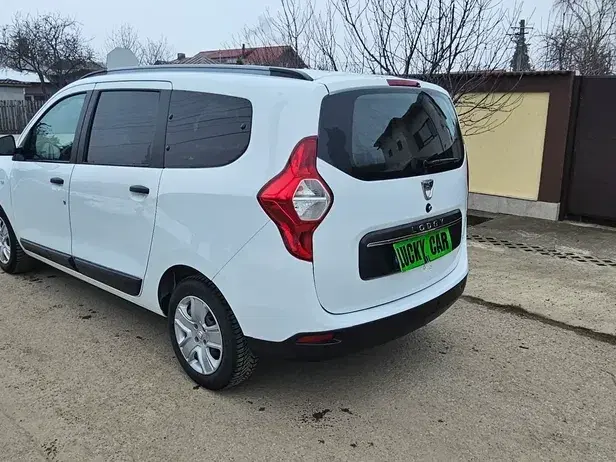 Dacia Lodgy 1.5 Blue dCi SL Techroad