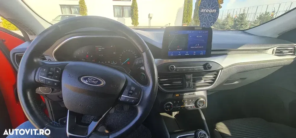 Ford Focus MK4 — imagine 3