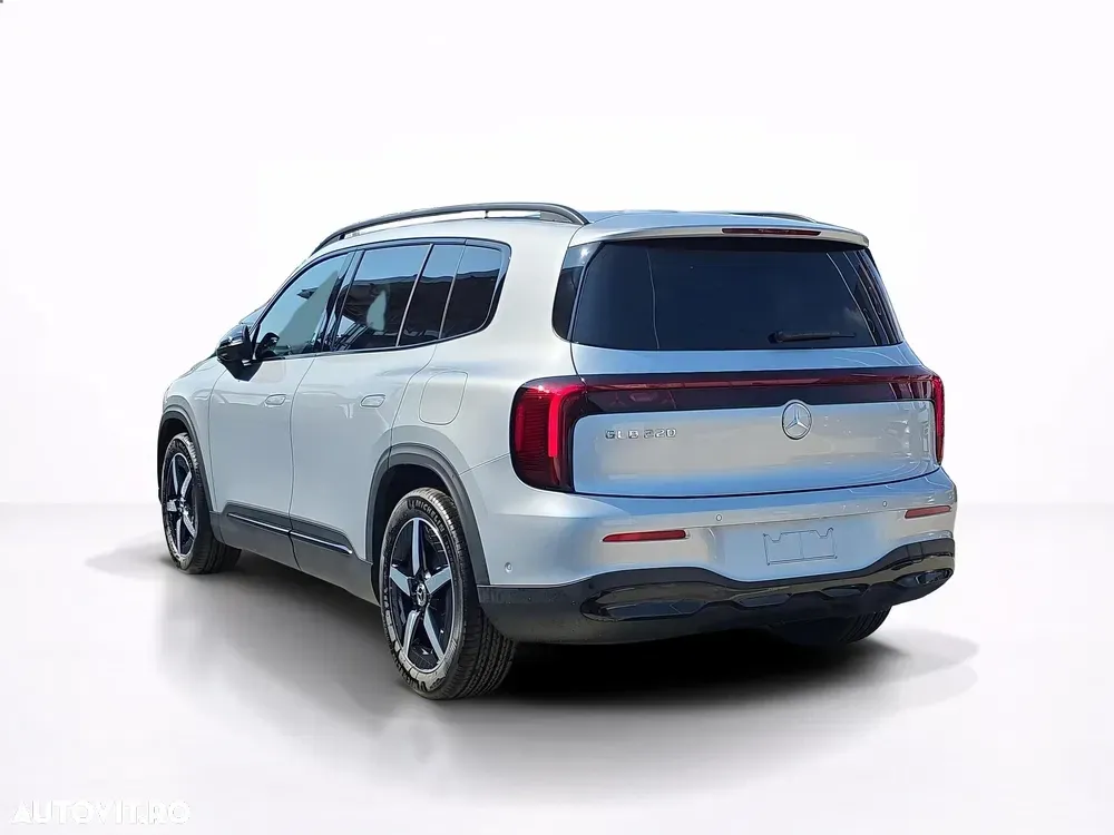 Mercedes-Benz GLB 220 MHEV — imagine 3