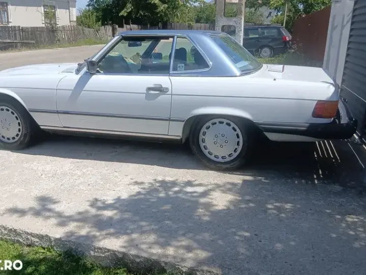 Mercedes-Benz SL R107