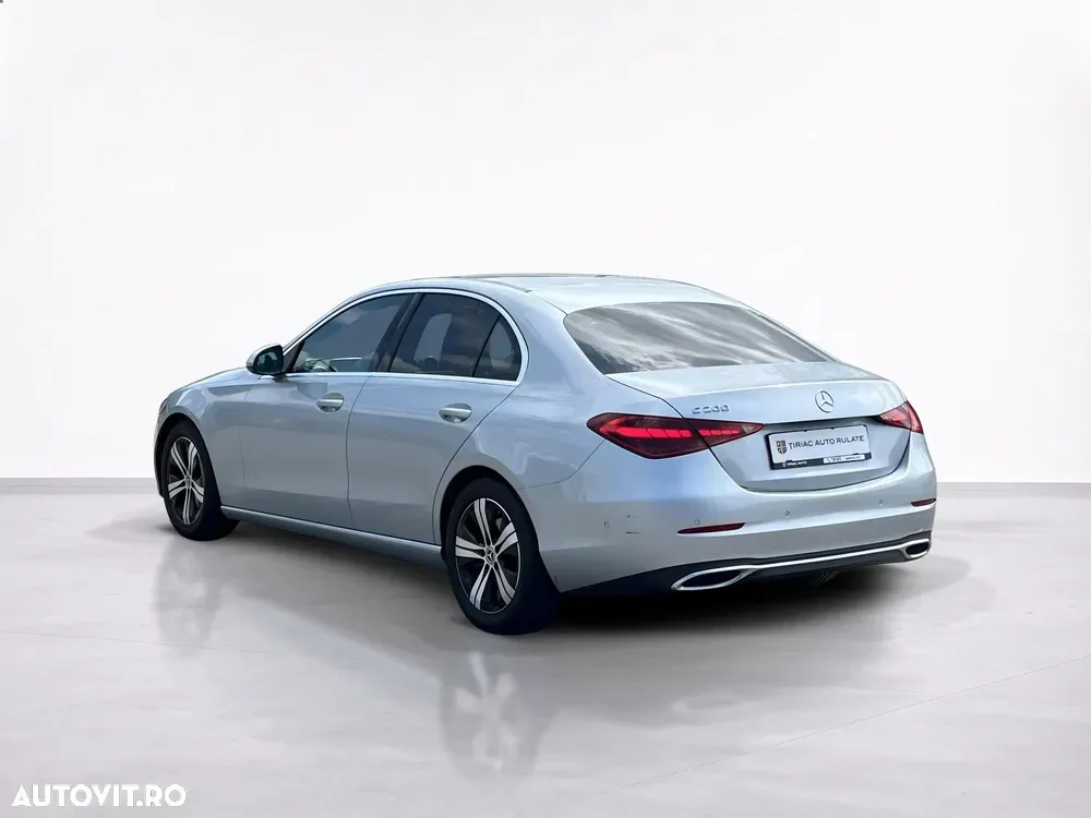 Mercedes-Benz C W206 200 MHEV — imagine 4