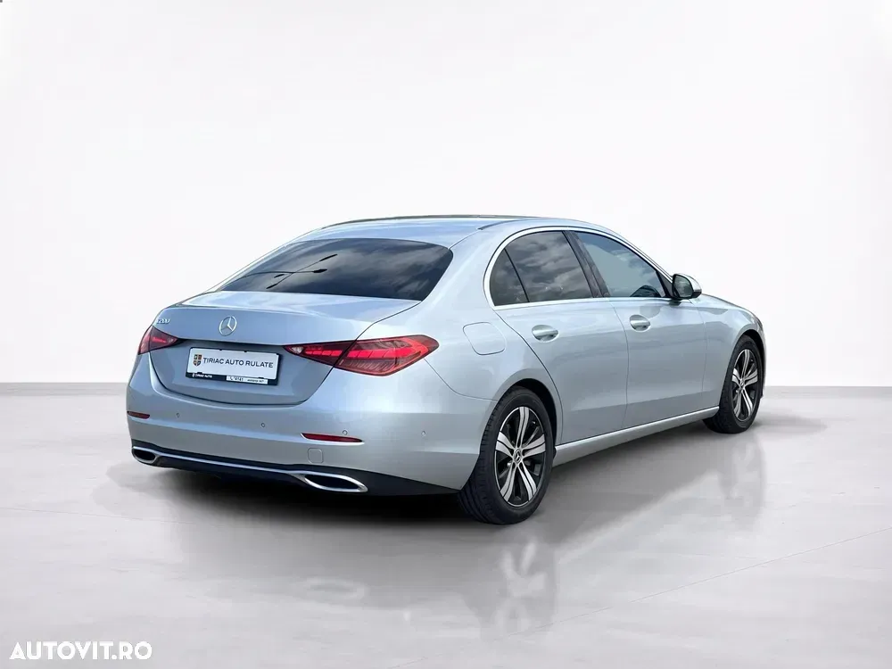 Mercedes-Benz C W206 200 MHEV — imagine 6