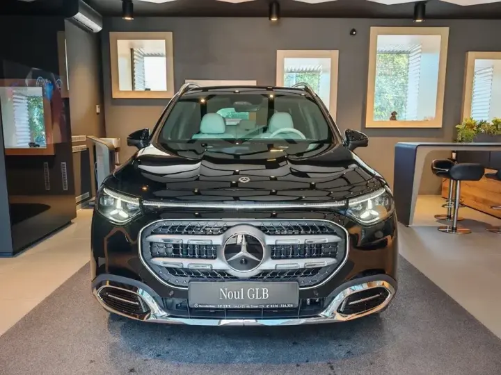 Mercedes-Benz GLB 200 4MATIC MHEV