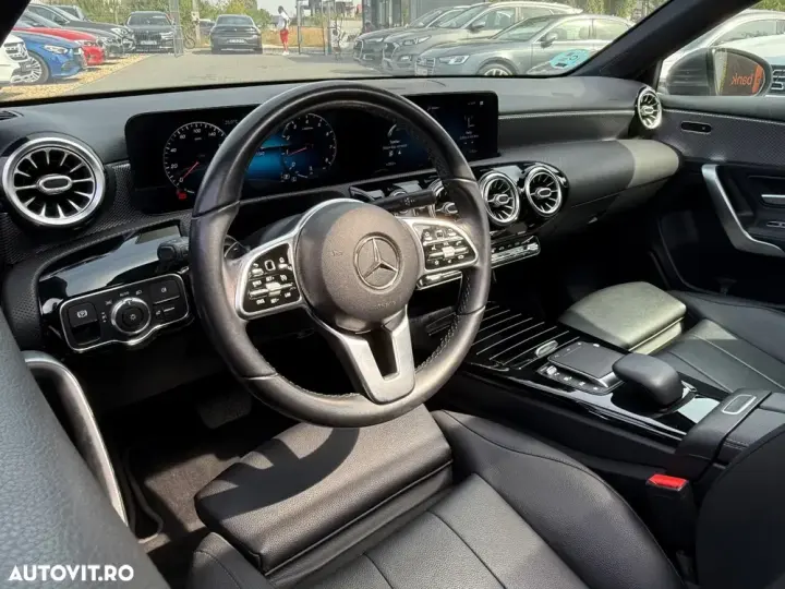 Mercedes-Benz A 180 W177/V177 Sedan 7G-DCT Progressive