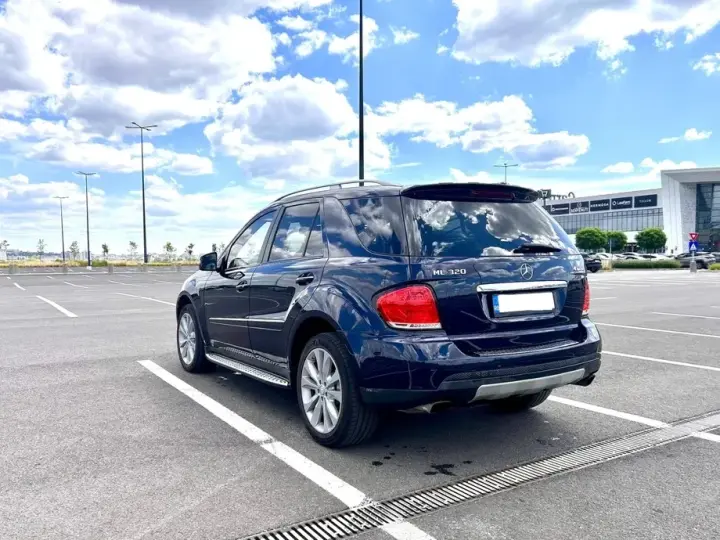 Mercedes-Benz ML W164