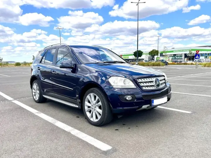 Mercedes-Benz ML W164