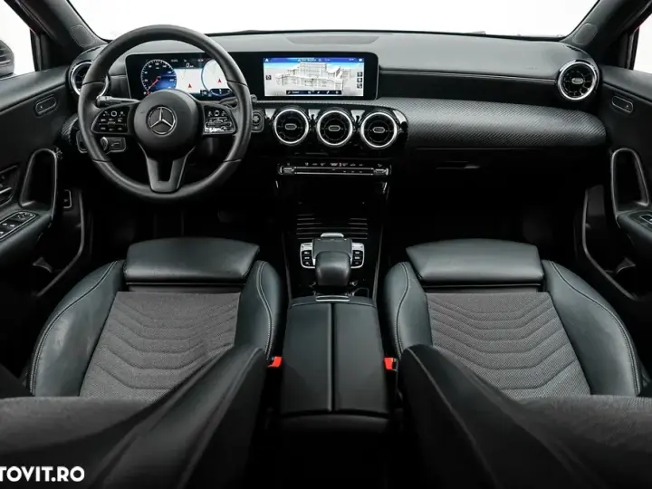 Mercedes-Benz A 180 Sedan 7G-DCT Progressive