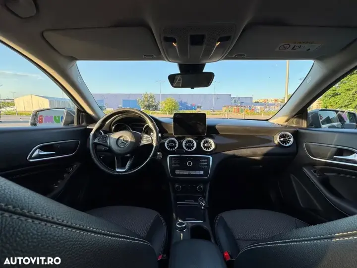 Mercedes-Benz CLA 180