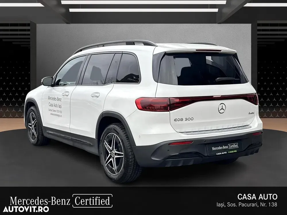 Mercedes-Benz EQB 300 4MATIC — imagine 4